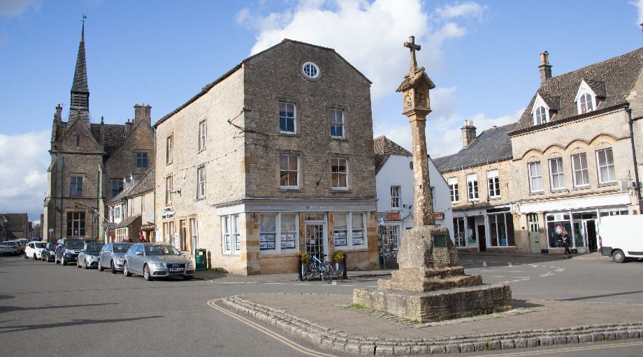 Airport Transfers from Stow-on-the-Wold.