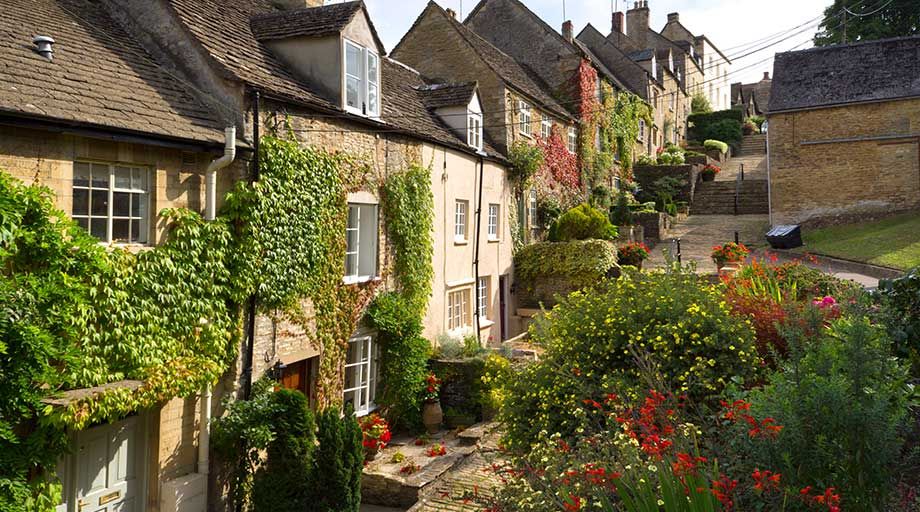 Airport Transfers from Tetbury, Wiltshire.